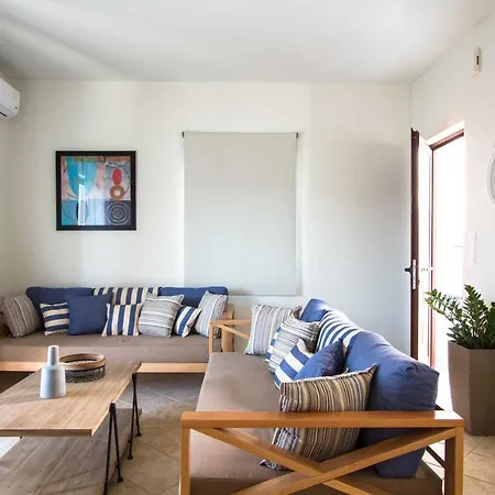Mike's I Luxury Above The Sea Apartament *